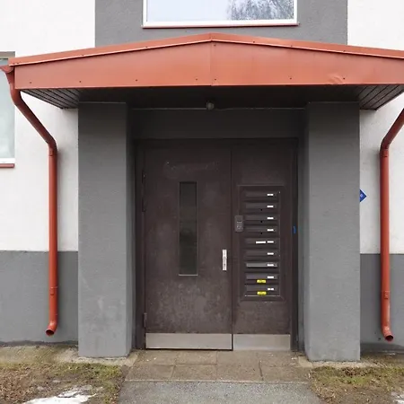 Cozy Telliskivi Near Centre 탈린