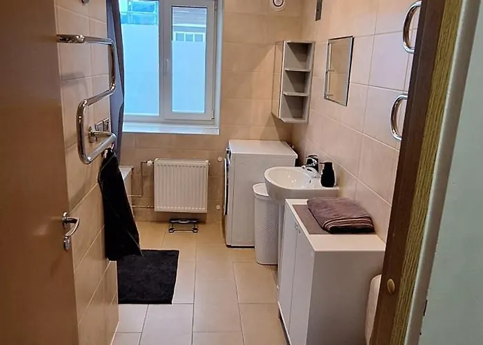 Cozy Telliskivi Near Centre Таллин